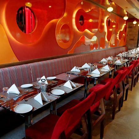 Hotel Kasturi Orchid Pāl Kültér fotó