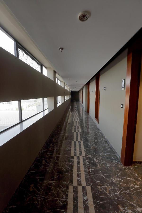 Hotel Kasturi Orchid Pāl Kültér fotó