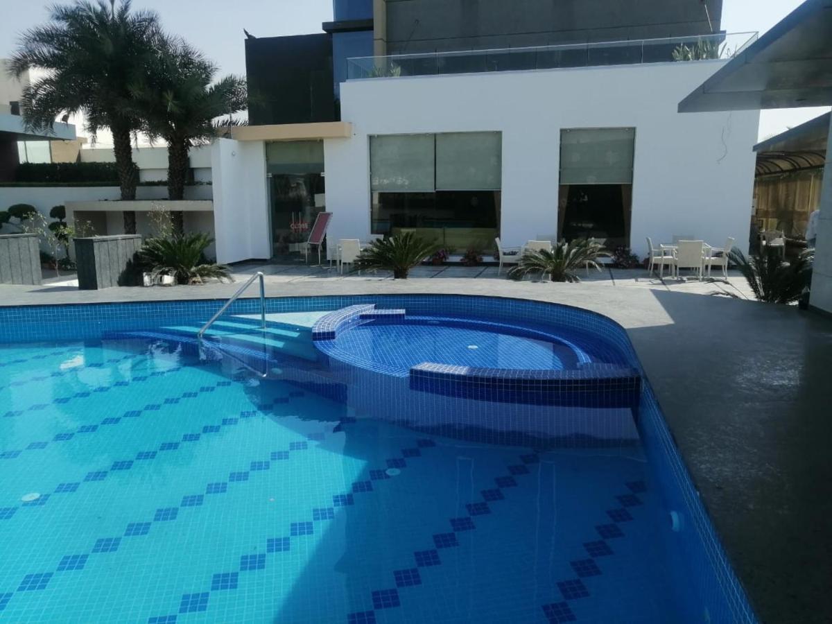 Hotel Kasturi Orchid Pāl Kültér fotó