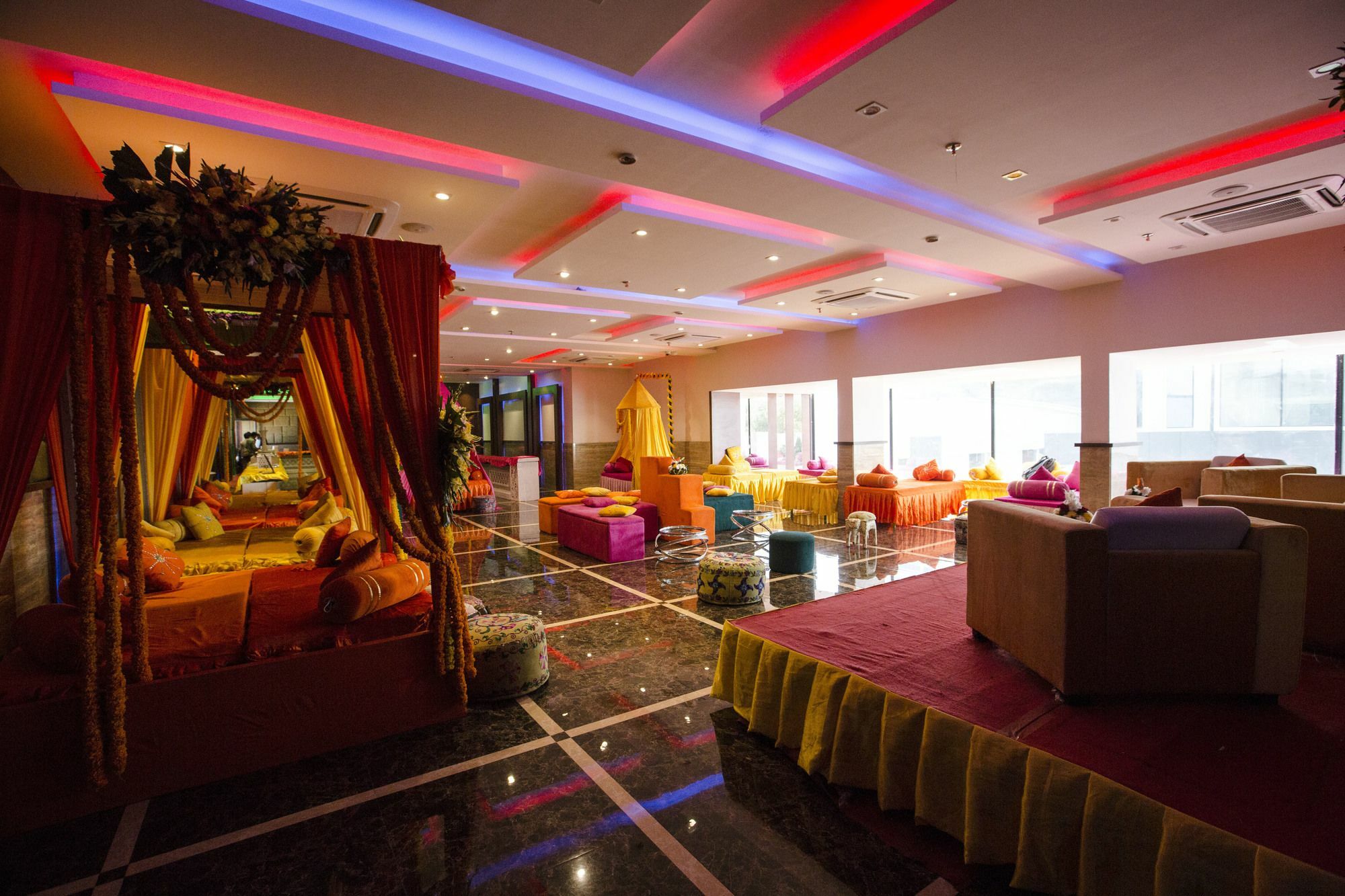 Hotel Kasturi Orchid Pāl Kültér fotó